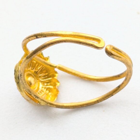 Dainty Shell Pinky Ring Red Rhinestone July Birthstone Glam Jewelry Size 5.5 - Picture 3 of 5